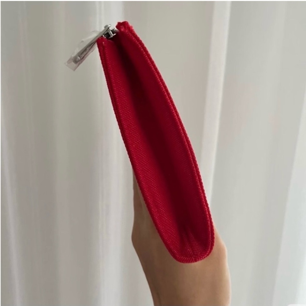 Dior Beauty Red Pouch - Picture 4 of 4